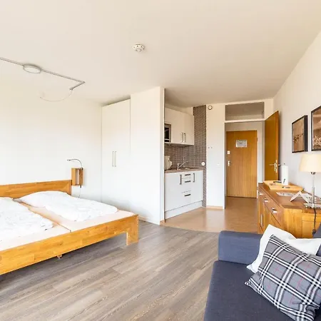 Ferienwohnpark Ein-zimmer-apartment 51 09 * Immenstaad am Bodensee